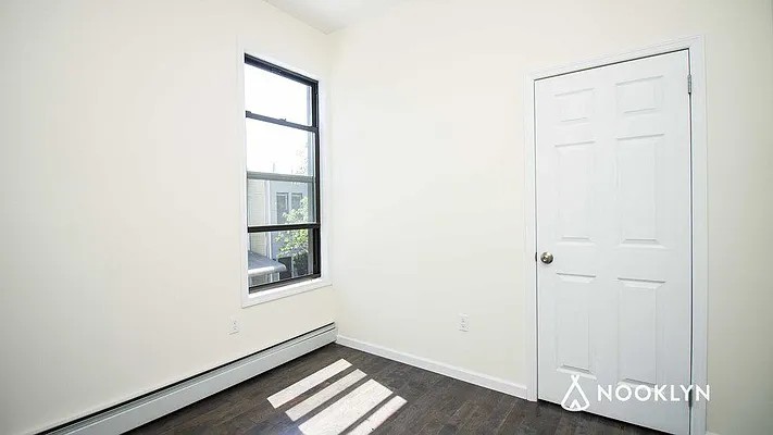 Rented by Nooklyn NYC LLC | media 42