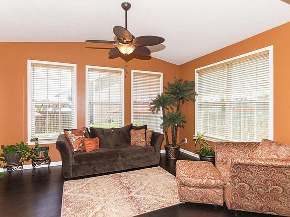 4th image of 7735 Eagle Crescent Dr