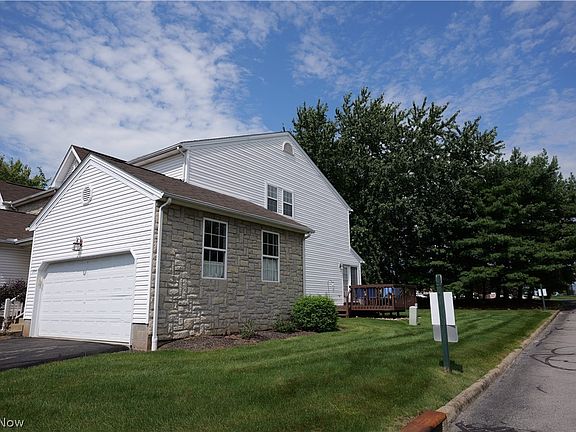 2nd image of 601 E Western Reserve Rd