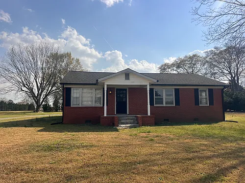 1638 Evans Rd Photo 1