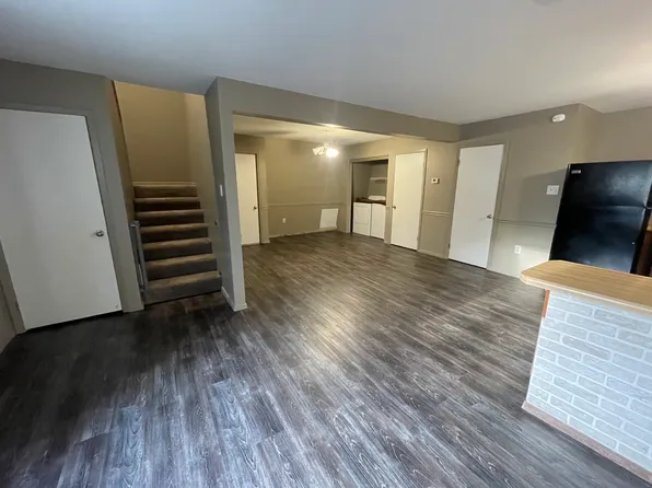 220 Locust Ave Unit A, Conway, AR 72034