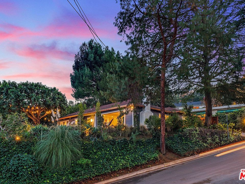 1st image of 3524 Camino De La Cumbre