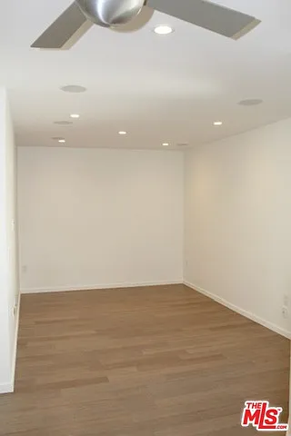 141 S Clark Dr #419 — Photo 4