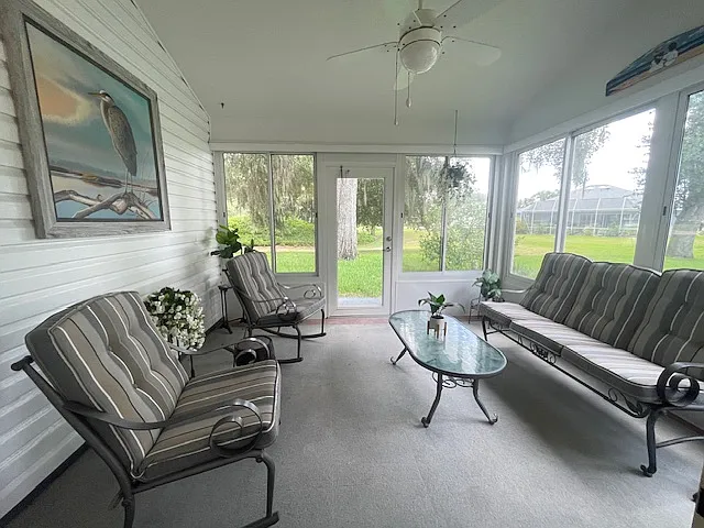 323 Chula Vista Ave — Photo 19