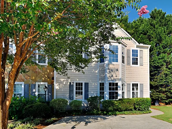 5311 Pinnacle Peak Ln, Norcross, GA 30071