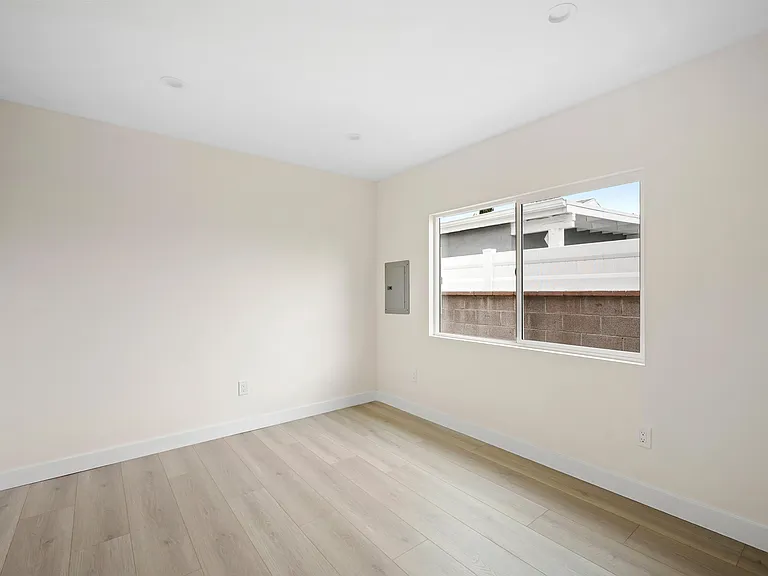 2657 N Brighton St #9 — Photo 12