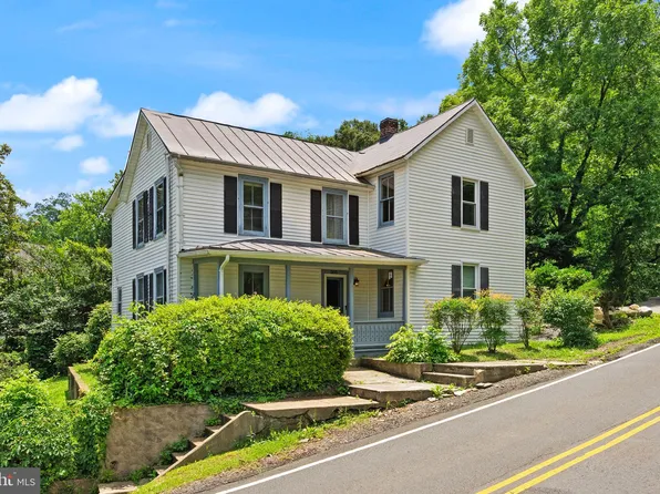 305 Union St, Occoquan, VA 22125