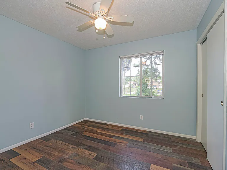 8920 66th Ave — Photo 30