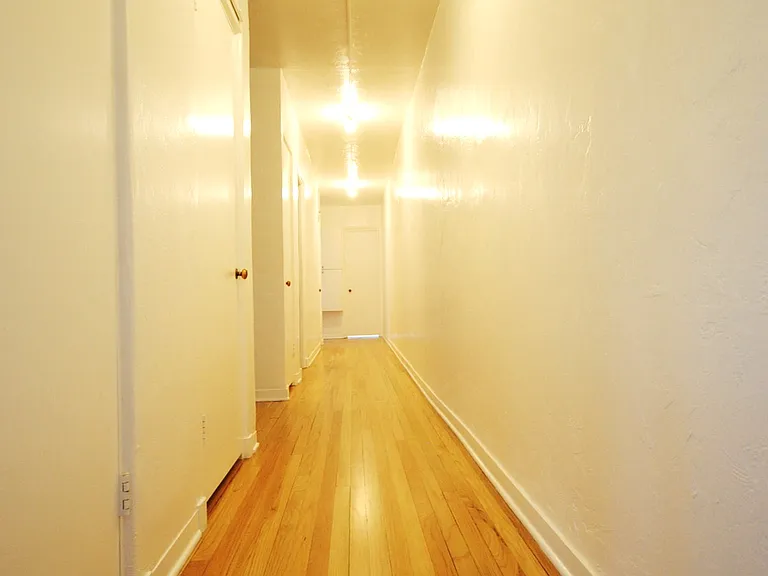 1202 Gold Ave SW — Photo 9