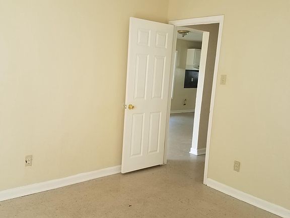 5th image of 1438 Barcelona Dr