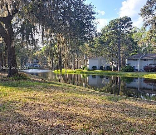 3rd image of 96 Mathews Dr APT 114