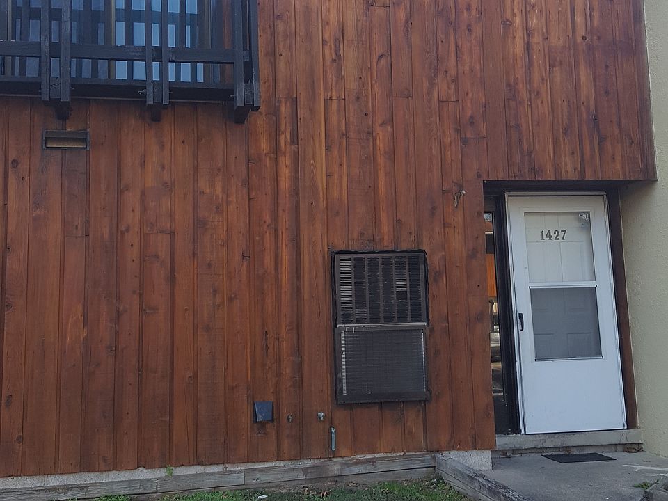 1st image of 1427 Longdale Dr