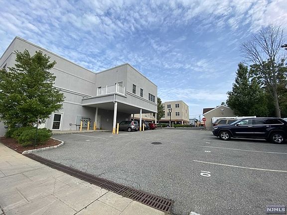 5th image of 45 Emerson Plz E APT 1