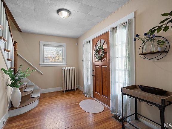 4th image of 7304 Murdoch Ave