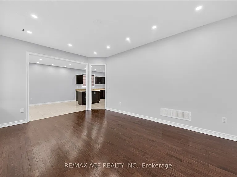 10 Gusul Ave — Photo 22