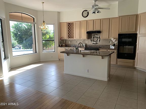 3rd image of 26659 N 46th Pl