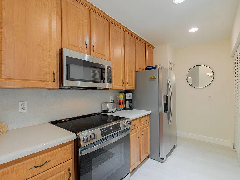 1073 Goldenrod Rd — Photo 15