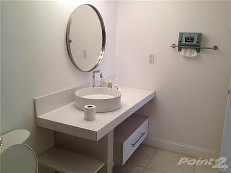 4th image of 210 174th St APT 2403