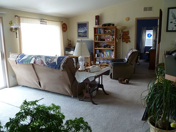 5th image of 106 Parkside Dr
