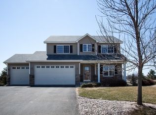 5137 Sundance Run, Mayer, MN 55360