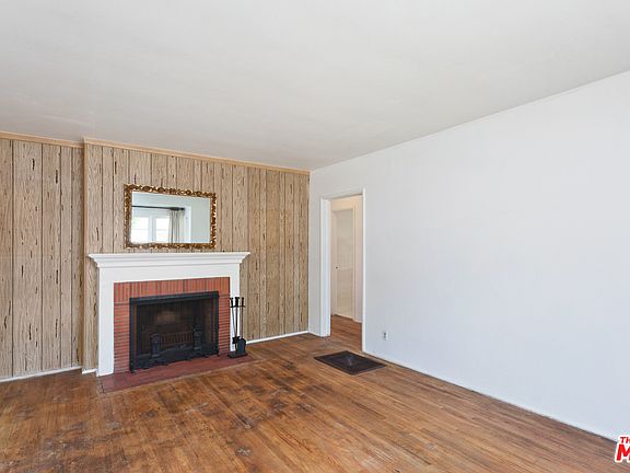 4th image of 10956 Pickford Way