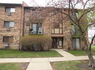 230 Klein Creek Ct APT E, Carol Stream, IL