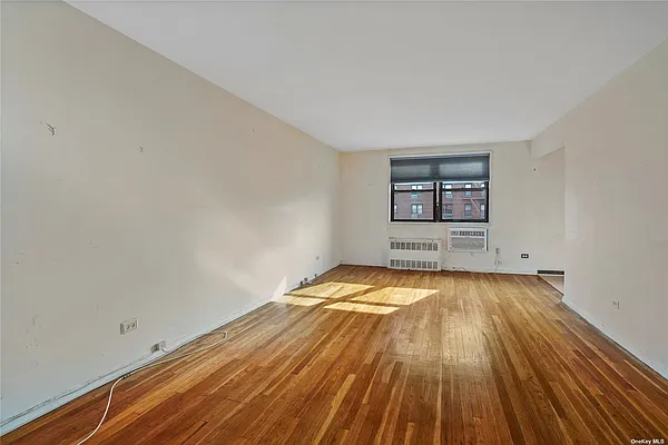 Sold by Century 21 Amiable Realty Group II Inc | media 4