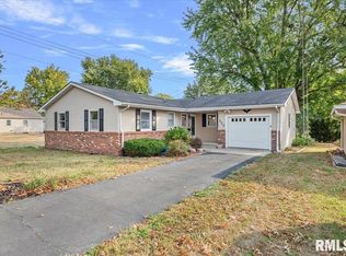 222 S Wrightsman St, Virden, IL 62690