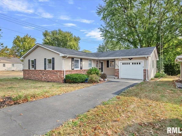 222 S Wrightsman St, Virden, IL 62690