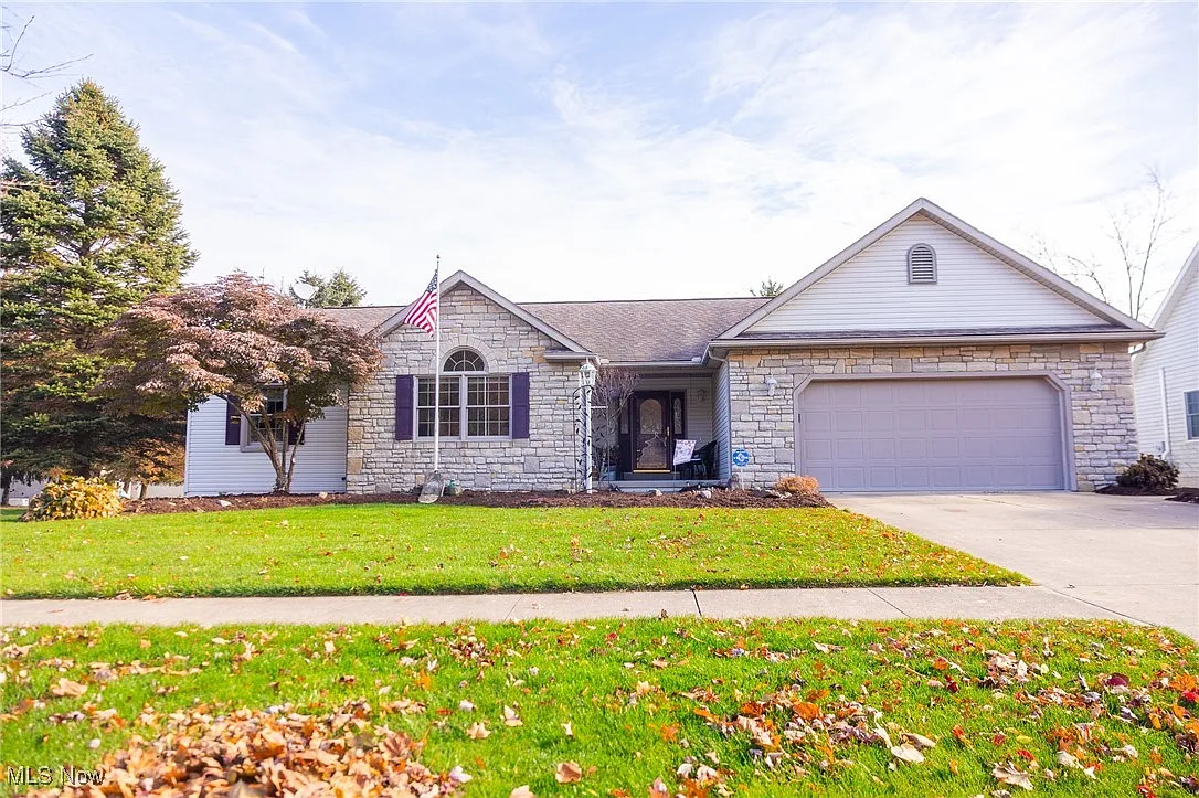4551 Country Ln photo 1