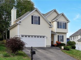 61 Royal Oaks Ave, East Hampton, CT 06424