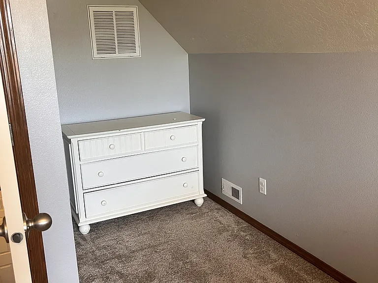 2911 W Cranberry Ave — Photo 22
