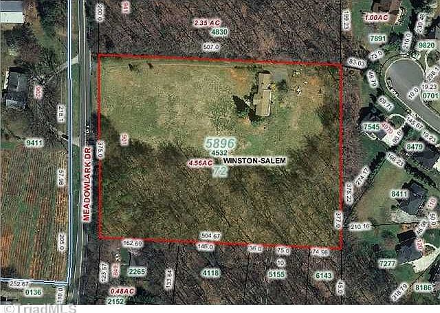 1st image of 901 Meadowlark Dr