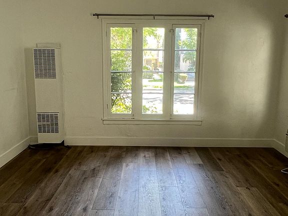 4th image of 347 N Palm Dr APT 102