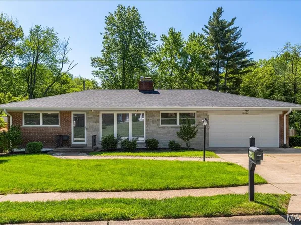 10046 Harwich Dr, Saint Louis, MO 63126