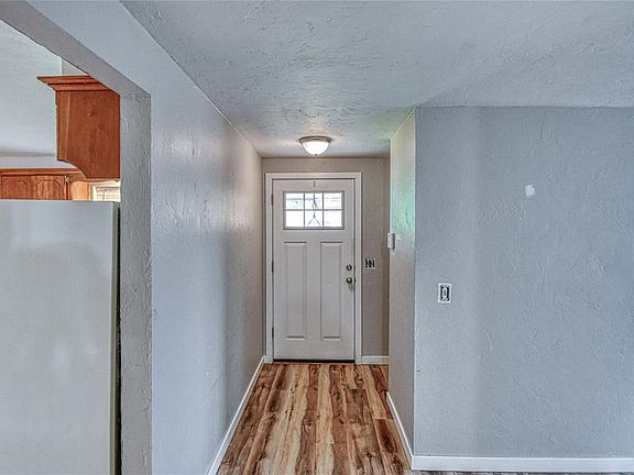 5th image of 1540 Bradley Pl