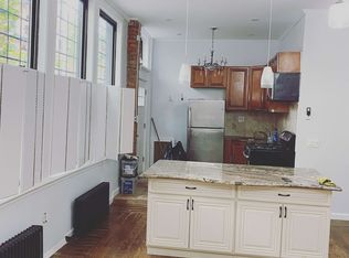 134 Hoyt St #1, Brooklyn, NY 11217