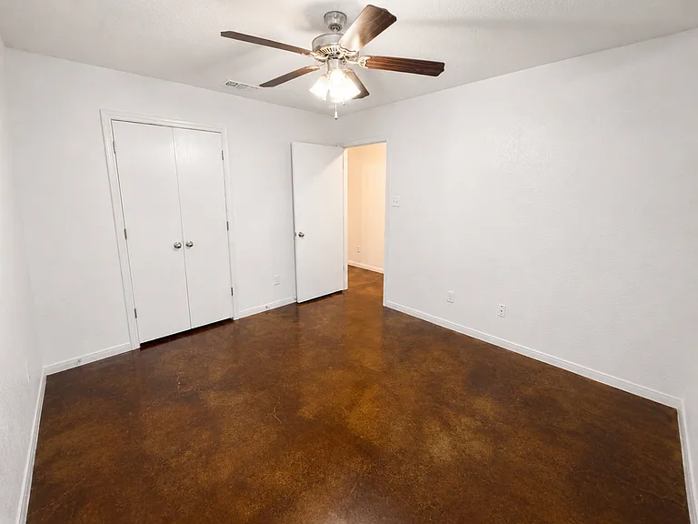 3800 John Chisholm Lp — Photo 15
