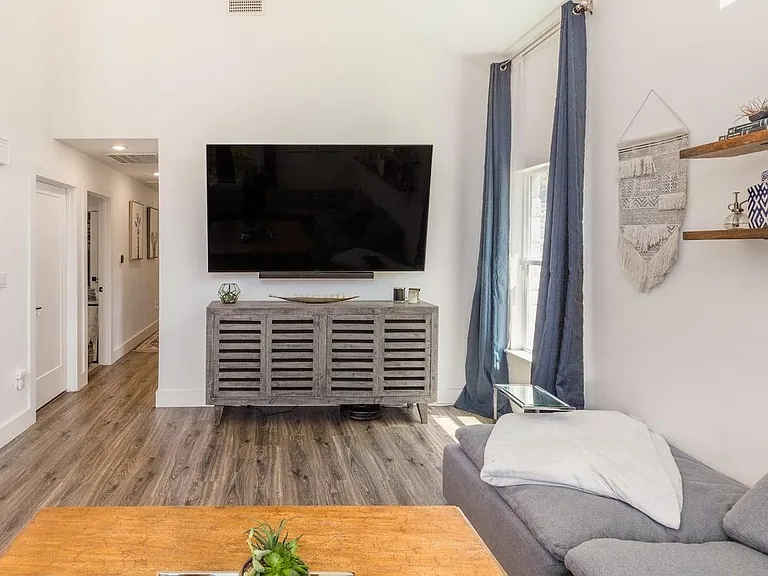 3605 Villa Ct — Photo 4