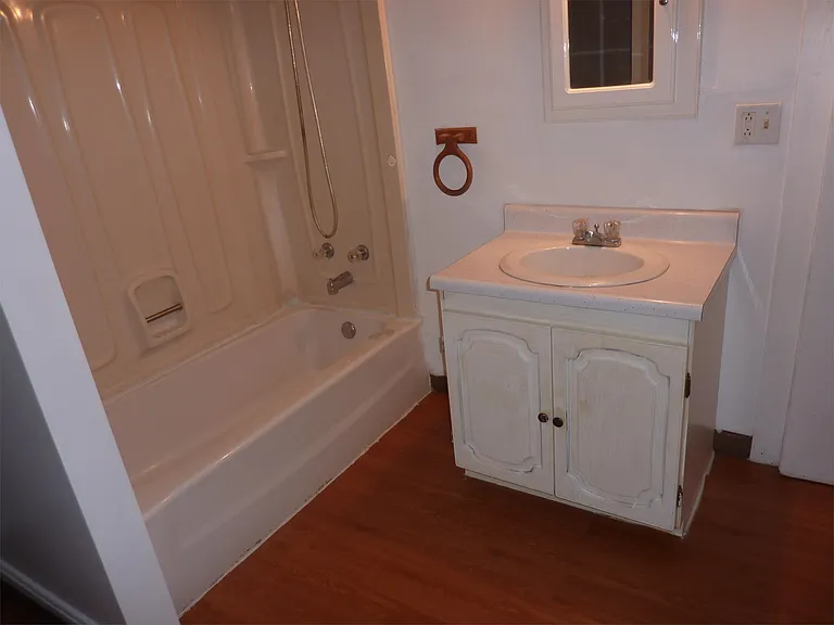 241 W Jackson St — Photo 17