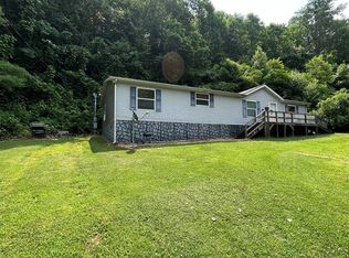 9637 Dugspur Rd, Laurel Fork, VA 24352