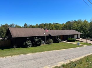 580 N 9th St, Thayer, MO 65791