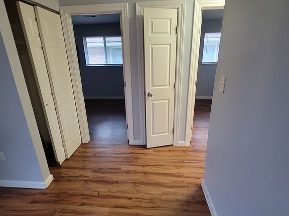 4th image of 3936 Lori Sue Ave Unit E