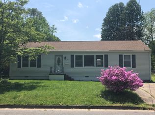 14 Eastmoreland Dr, Hampton, VA 23669