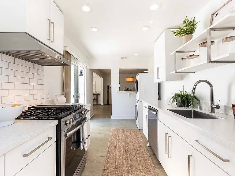 380 Christina Way — Photo 15