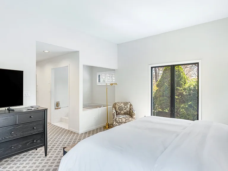 37 Bay Woods Dr — Photo 20