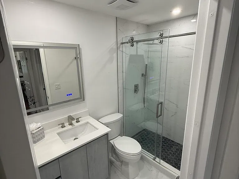 12394 Westhampton Cir — Photo 58