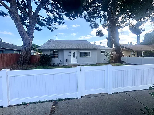 20708 Saticoy St Photo 1