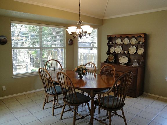 5th image of 2707 Glenwood Trl
