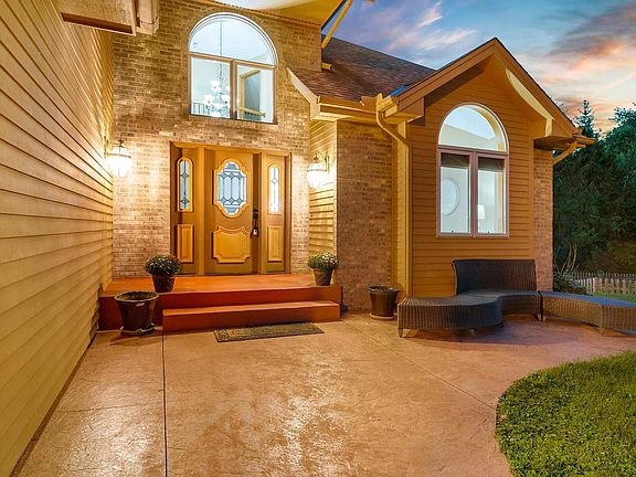 3rd image of 13704 Sunset Lake Cir
